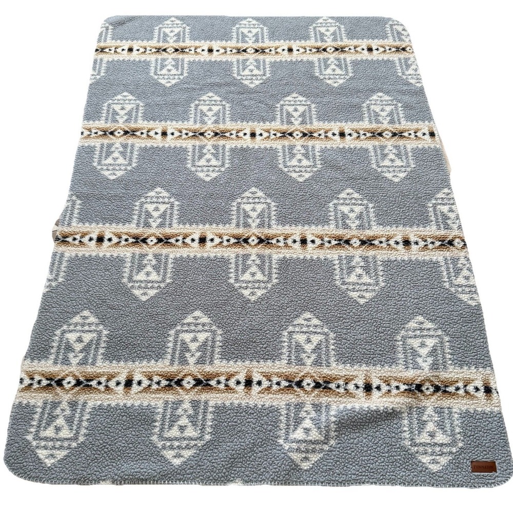 Pendleton Sherpa Throw‎ Blanket Gray Aztec Southwestern 49x72